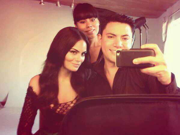 Химена Наваррете. С instagram'a Химены: "Доброе утро! Оно очень ранее, но мы готовы к труду".

