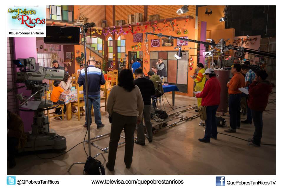 Cурия Вега. Фото со съемок 91 эпизода сериала «Какие же они богатые, эти бедные».