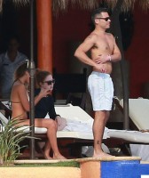 Джессика Альба. Джессика Альба с семьей на отдыхе в Кабо-Сан-Лукас