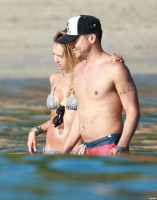 Джессика Альба. Джессика Альба с семьей на отдыхе в Кабо-Сан-Лукас