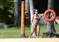 Джессика Альба. Джессика Альба с семьей на отдыхе в Кабо-Сан-Лукас