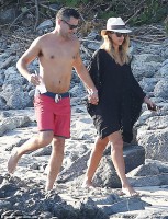 Джессика Альба. Джессика Альба с семьей на отдыхе в Кабо-Сан-Лукас