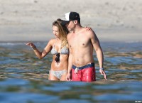 Джессика Альба. Джессика Альба с семьей на отдыхе в Кабо-Сан-Лукас