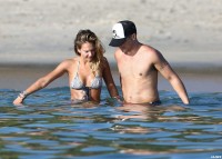 Джессика Альба. Джессика Альба с семьей на отдыхе в Кабо-Сан-Лукас