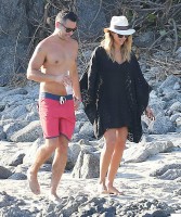 Джессика Альба. Джессика Альба с семьей на отдыхе в Кабо-Сан-Лукас