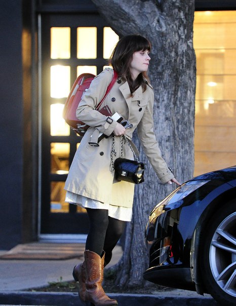 Зоуи Дешанель. Зоуи в Лос-Анджелесе, Беверли-Хиллз - 19 (20) Марта