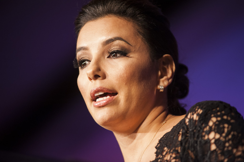 Ева Лонгория. Ева Лонгория на вручении  YWCA USA Women of Distinction Awards Gala в отеле Hyatt Regency, Вашингтон.