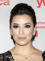 Ева Лонгория. Ева Лонгория на вручении  YWCA USA Women of Distinction Awards Gala в отеле Hyatt Regency, Вашингтон.