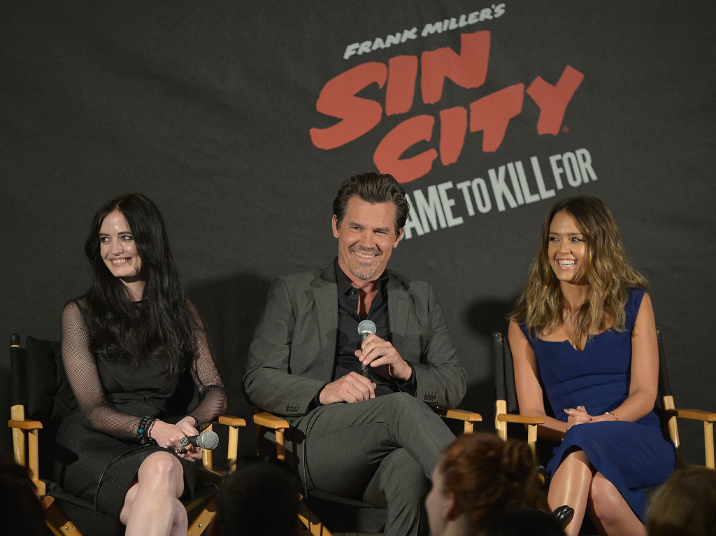 Джессика Альба. Джессика Альба и другие на пресс-конференции "Города грехов 2"