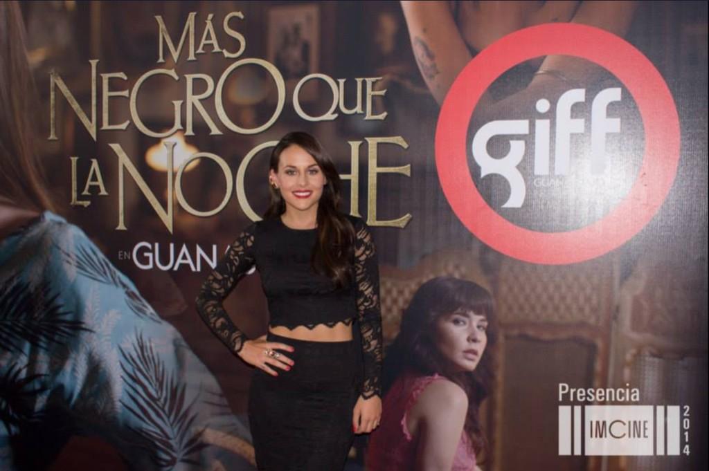 Cурия Вега. Фото с мировой премьеры фильма «Темнее ночи» на международном кинофестивале в Гуанахуато.