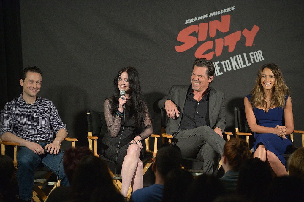 Джессика Альба. Джессика Альба и другие на пресс-конференции "Города грехов 2"