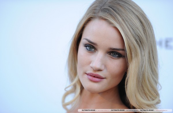 Роузи Хантингтон-Уайтли. Мероприятие "Кино против СПИДа" (часть 2)