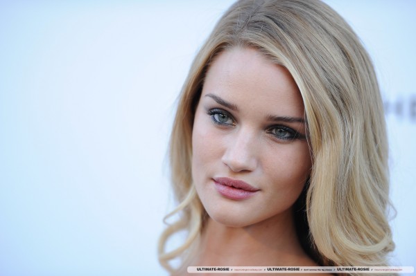 Роузи Хантингтон-Уайтли. Мероприятие "Кино против СПИДа" (часть 2)