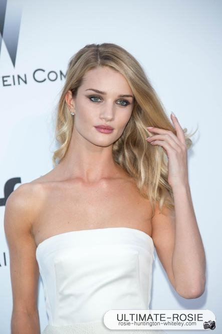 Роузи Хантингтон-Уайтли. Мероприятие "Кино против СПИДа" (часть 4)