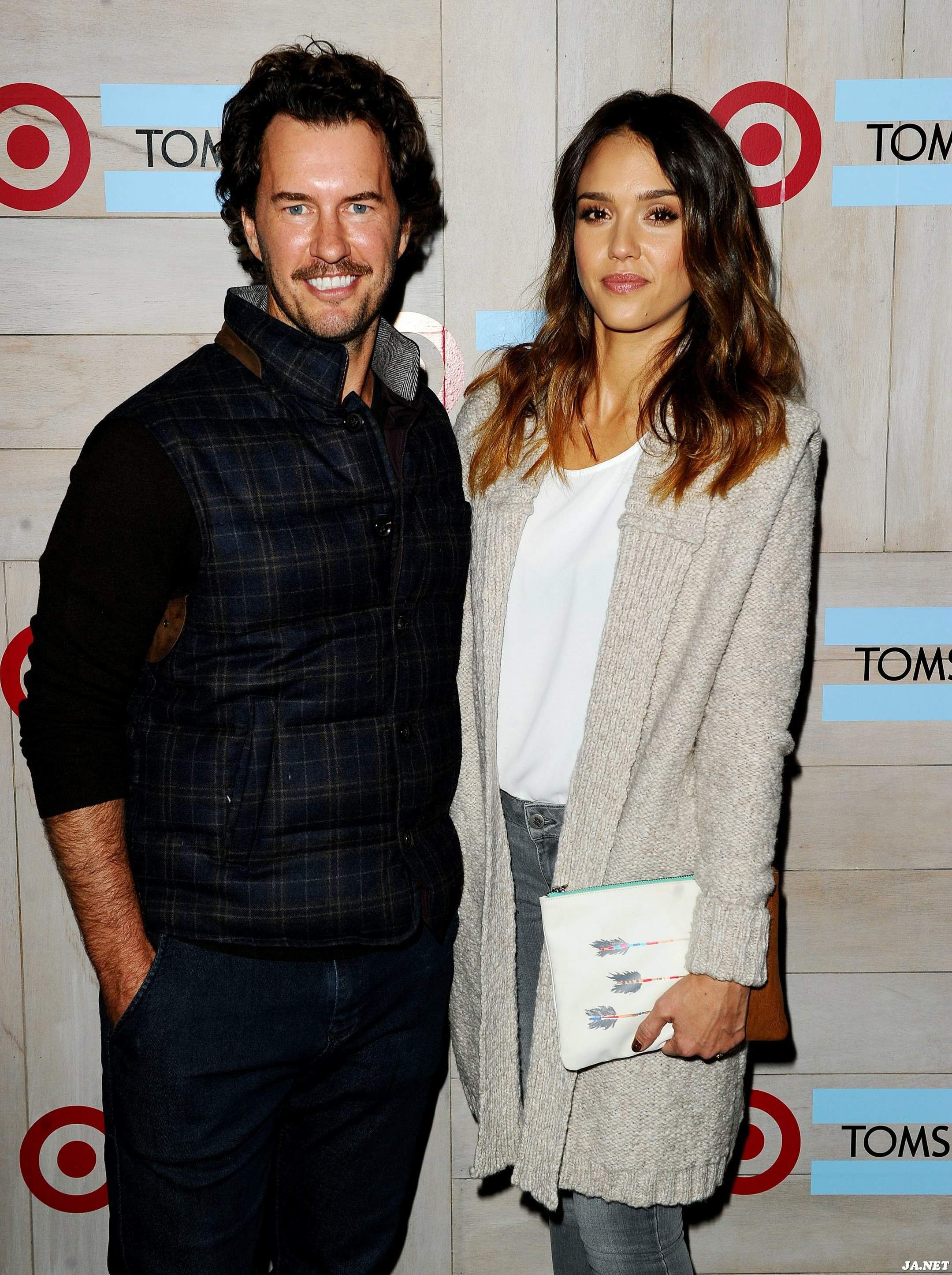 Джессика Альба. Джессика Альба на мероприятии TOMS for Target Launch в Калвер-Сити