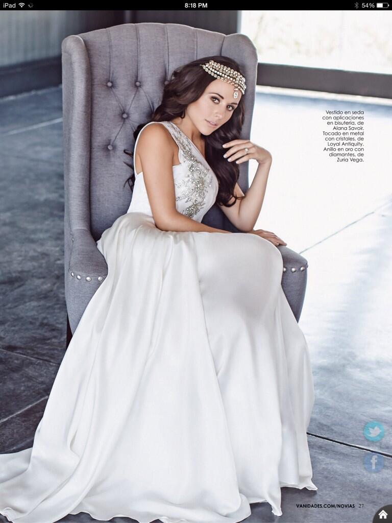 Cурия Вега. Обложка и сканы журнала «Vanidades Novias» с прекрасной Сурией.