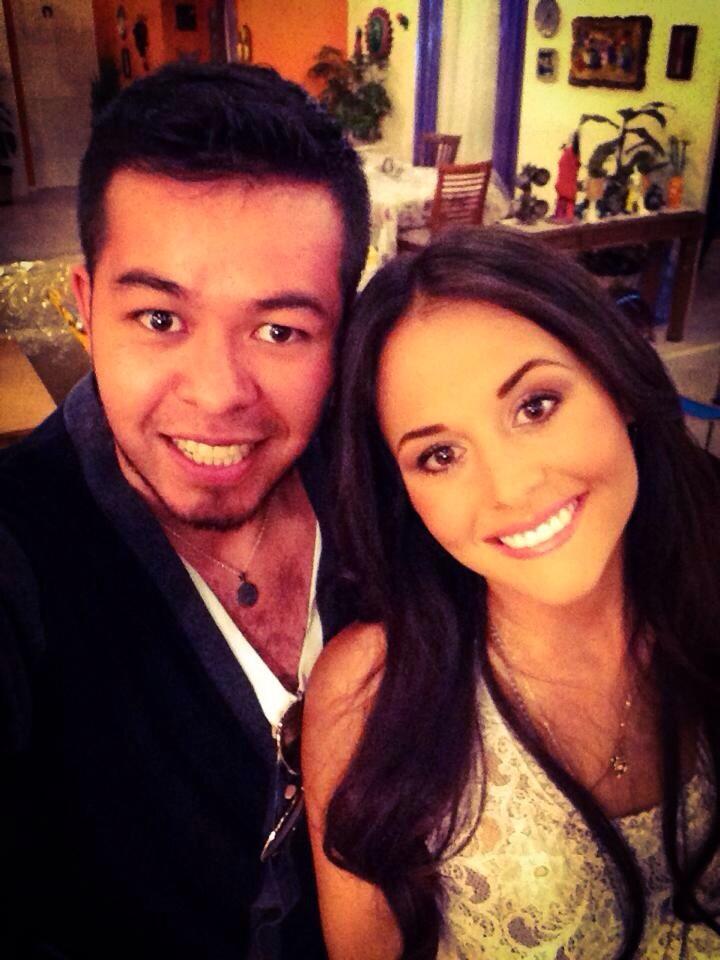 Cурия Вега. Фото Сурии со съемочной площадки сериала «Какие же они богатые, эти бедные».