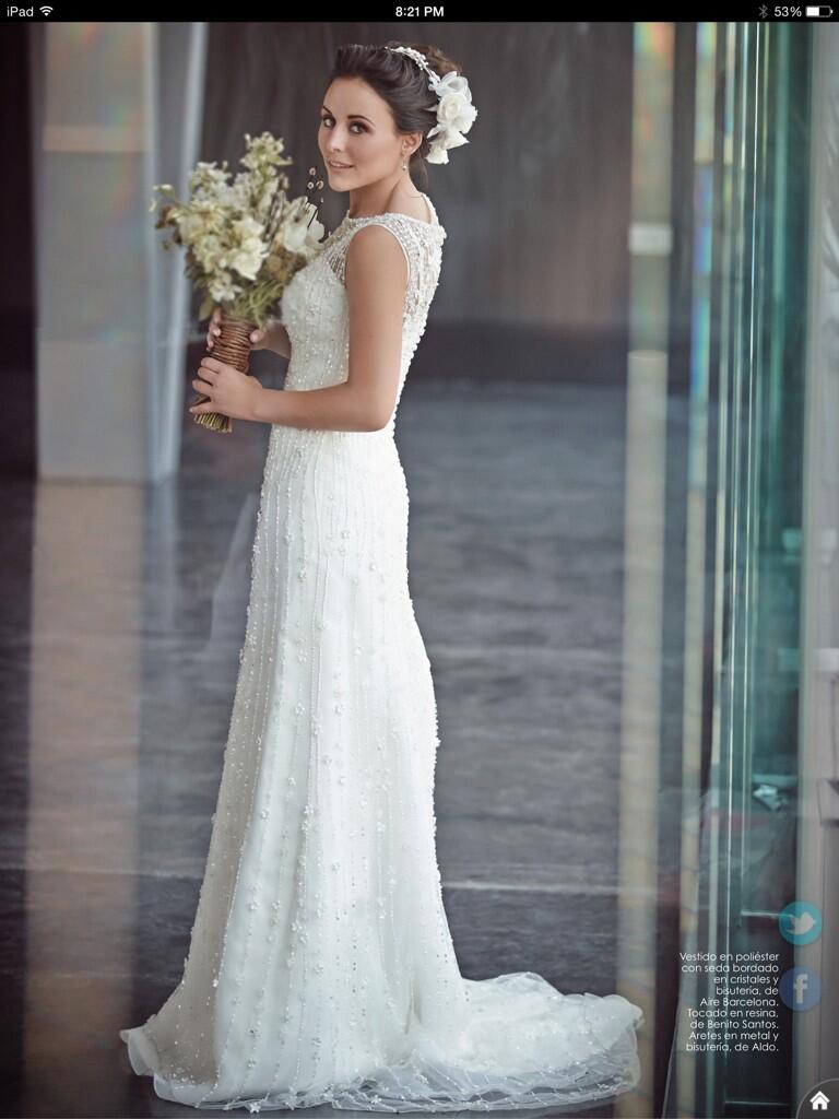 Cурия Вега. Обложка и сканы журнала «Vanidades Novias» с прекрасной Сурией.