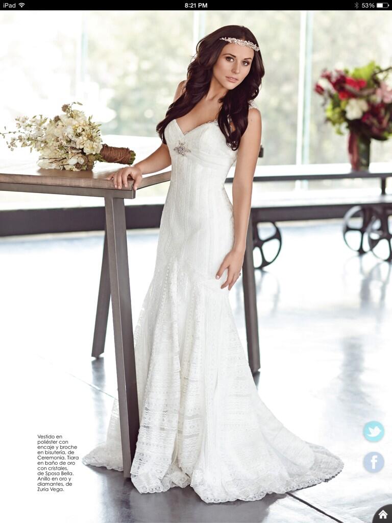 Cурия Вега. Обложка и сканы журнала «Vanidades Novias» с прекрасной Сурией.