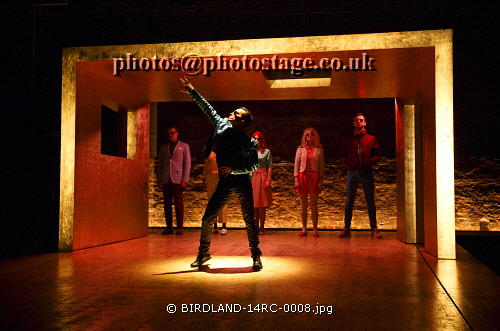 Эндрю Скотт. Фото и стилы со спектакля Birdland