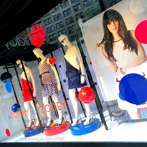 Зоуи Дешанель. Старт продажи коллекции в Macy's  - Нью-Йорк, 14 Апреля, 2014