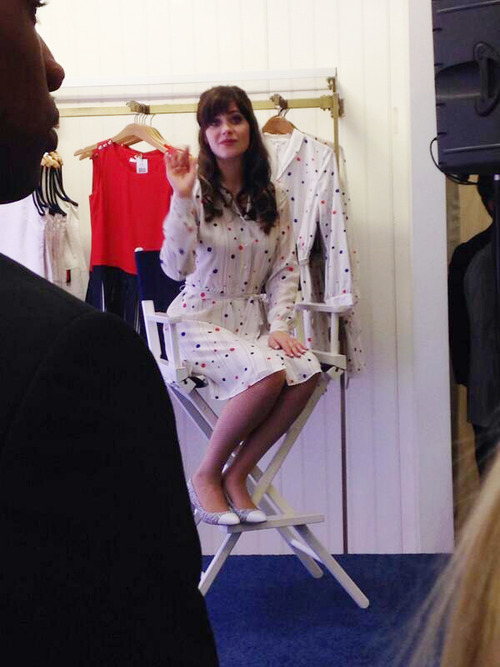 Зоуи Дешанель. Старт продажи коллекции в Macy's  - Нью-Йорк, 14 Апреля, 2014