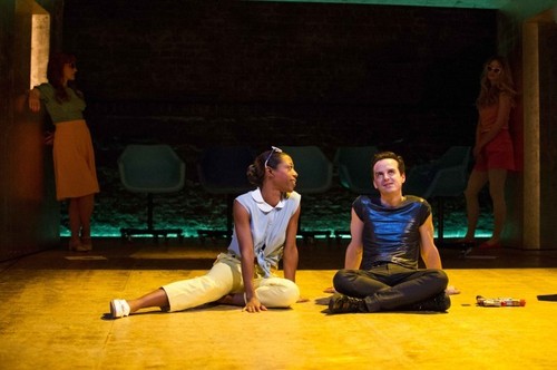 Эндрю Скотт. Фото и стилы со спектакля Birdland