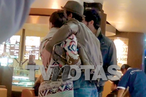 Cурия Вега. Сурия и Альберто были замечены в торговом центре на юге Мехико, где они ждали на друзей.