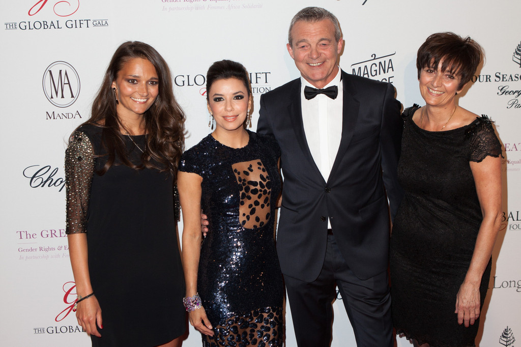 Ева Лонгория. Ева Лонгория прибыла на Global Gift Gala в отель Four Season George V в Париже.