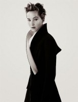 Дженнифер Лоуренс.  Новые фото Дженнифер из фотосессии для журнала Dior