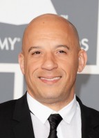 Вин Дизель. Vin Deiesel Interview 5th GRAMMY Award Red Carpet (Grammy Award 2013) 