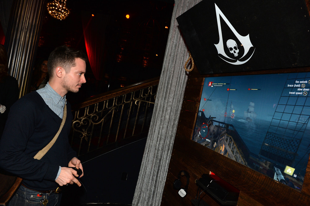 Элайджа Вуд. Hosting Assassin's Creed IV Black Flag Launch