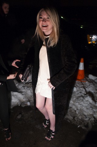 Дакота Фаннинг. Дакота побывала на модном показе брэнда "Proenza Schouler" в Нью-Йорке.