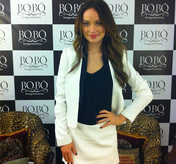 Оливия Уайлд. Фото с пресс-конференции приуроченной к запуску новой коллекции одежды компании Bo.Bô.