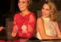 Химена Наваррете. Химена снялась в клипе певицы Belinda, они примеряли на себе образы разных эпох.