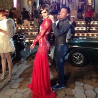 Химена Наваррете. Химена снялась в клипе певицы Belinda, они примеряли на себе образы разных эпох.