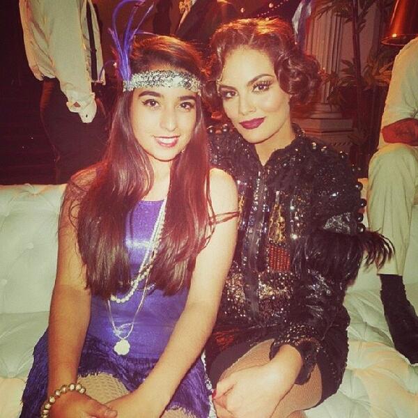 Химена Наваррете. Химена снялась в клипе певицы Belinda, они примеряли на себе образы разных эпох.