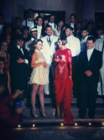 Химена Наваррете. Химена снялась в клипе певицы Belinda, они примеряли на себе образы разных эпох.