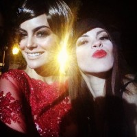 Химена Наваррете. Химена снялась в клипе певицы Belinda, они примеряли на себе образы разных эпох.