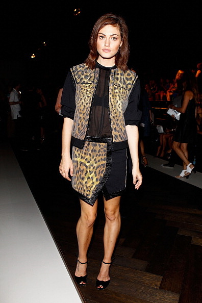 Фиби Тонкин. Mercedes Benz Fashion Week Australia