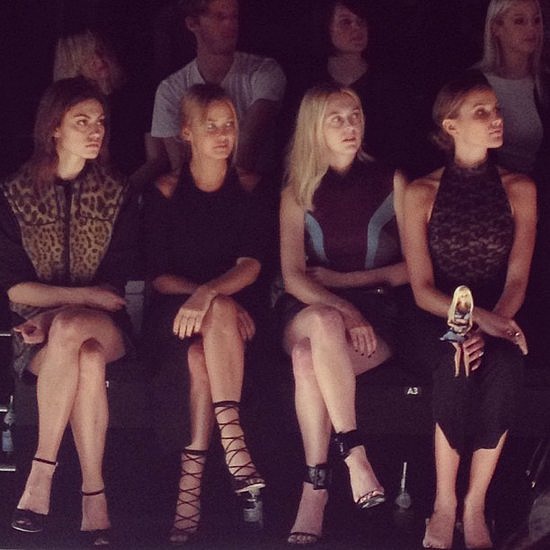 Фиби Тонкин. Mercedes Benz Fashion Week Australia