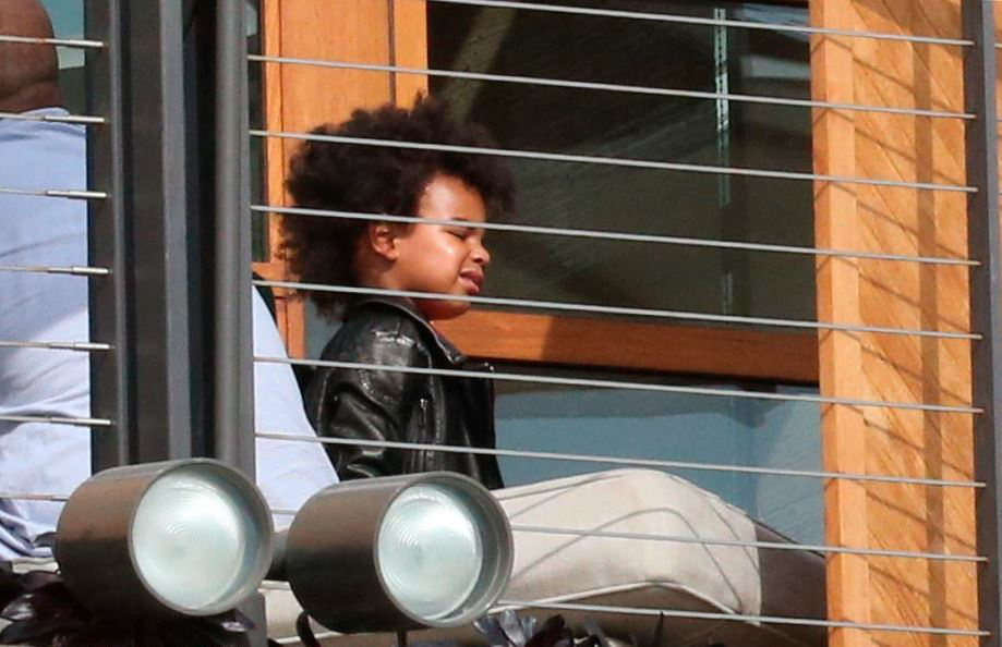 Бейонсе Ноулз. Семья Картер-Ноулз посетила ресторан «Nobu» в Майами, Калифорния