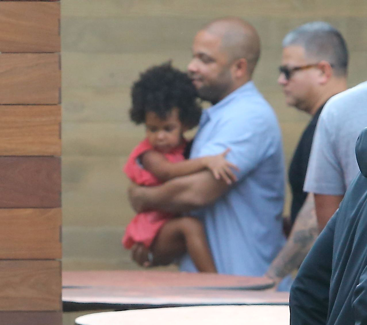 Бейонсе Ноулз. Семья Картер-Ноулз посетила ресторан «Nobu» в Майами, Калифорния