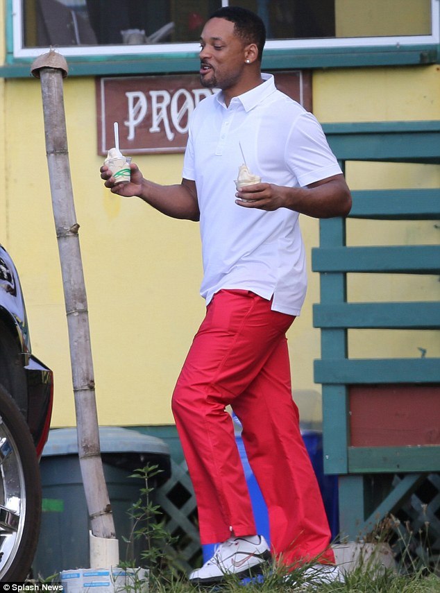 Уилл Смит. Только у нас новые фото! Уилл с семьей на Гавайях (10 фото)