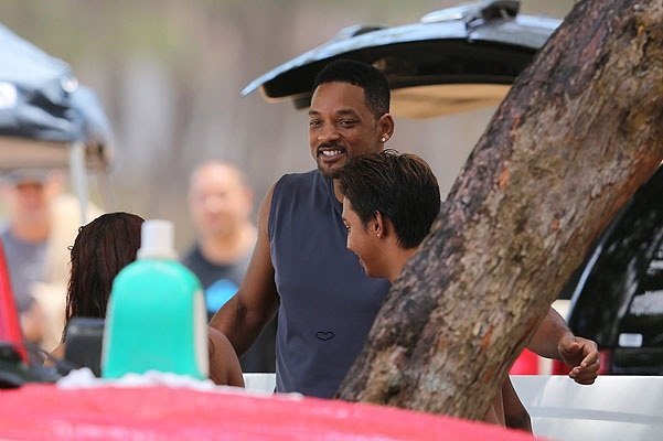 Уилл Смит. Только у нас новые фото! Уилл с семьей на Гавайях (10 фото)