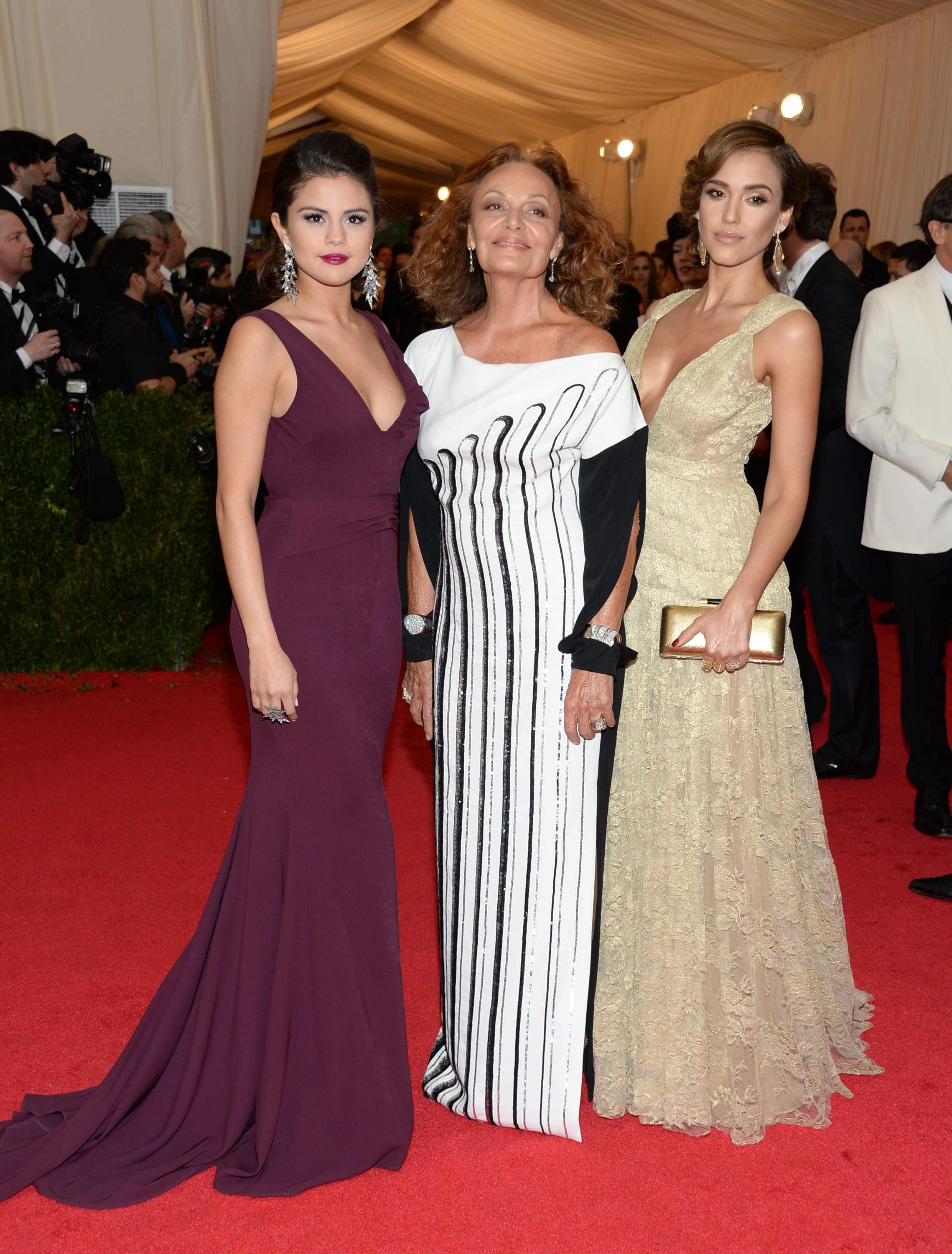 Джессика Альба. Met Gala 2014 в Нью-Йорке