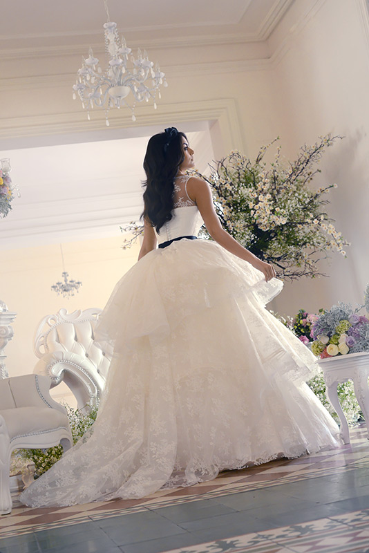 Химена Наваррете. Новая порция фото Химе в свадебных платьях от Benito Santos.