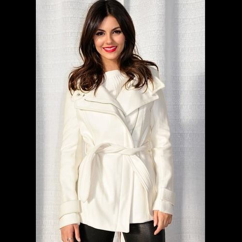 Виктория Джастис. Обновления Инстаграм. 