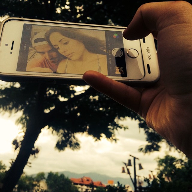 Cурия Вега. Романтичное фото влюбленных из Instagram'а.