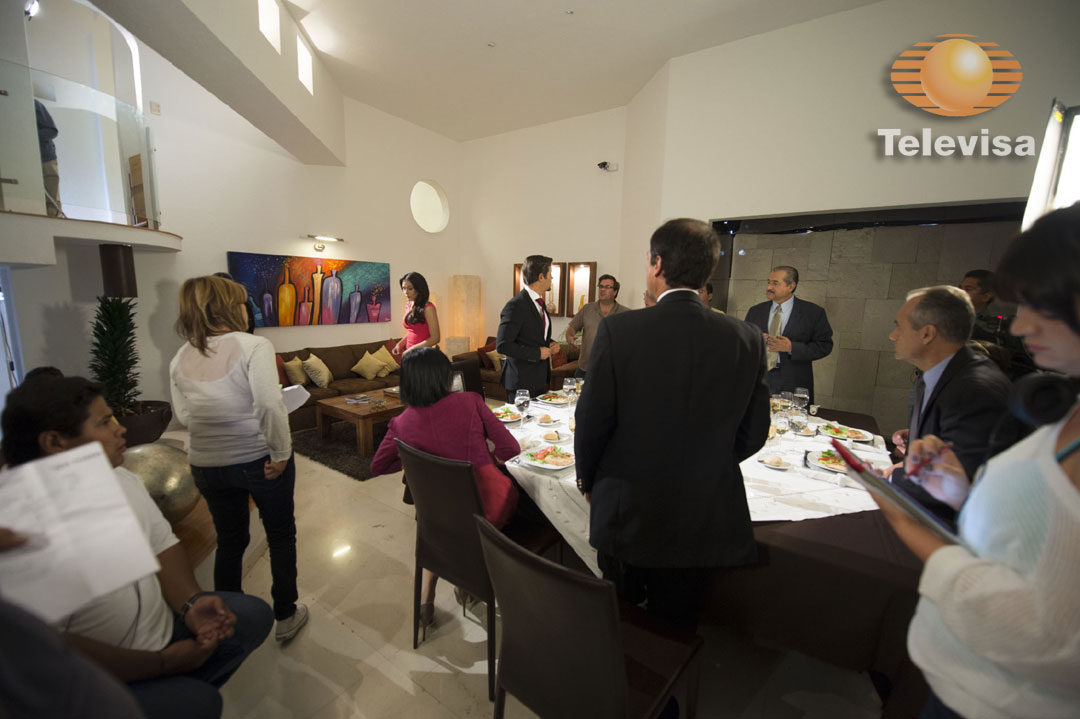 Cурия Вега. Новые кадры и фото со съемок 162 серии теленовеллы «Какие же богатые эти бедные».